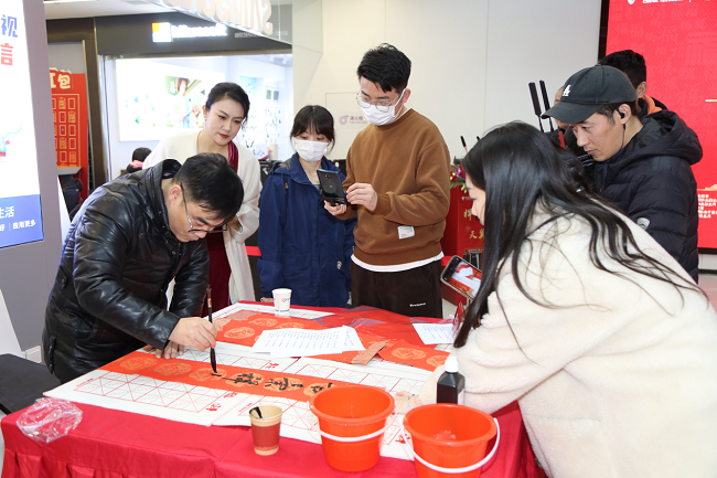 福送千万家爱暖百万人聚焦民生“微实事”江苏电信爱心翼站送福啦(图3) 福送千万家爱暖百万人聚焦民生“微实事”江苏电信爱心翼站送福啦(图3)