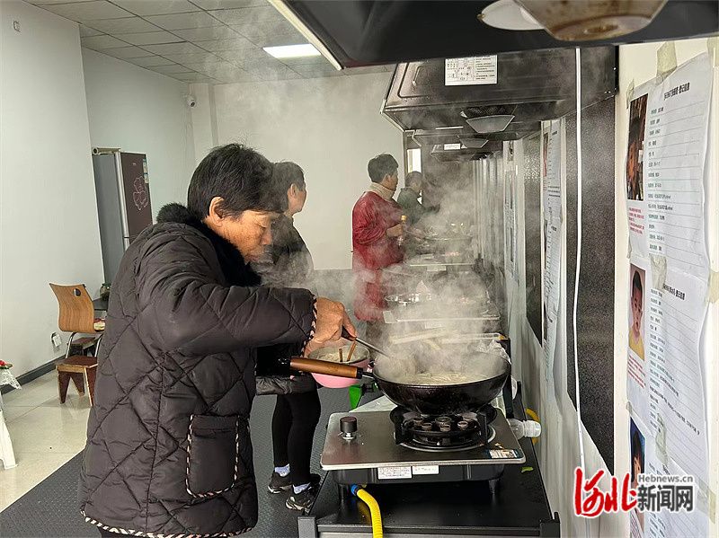 你早河北|福建舰舰尾停的是什么;石家庄未来交通“大手笔”;人民网三评“何为爱国”;起底中情局“史上最大数据泄密案”(图3) 你早河北|福建舰舰尾停的是什么;石家庄未来交通“大手笔”;人民网三评“何为爱国”;起底中情局“史上最大数据泄密案”(图3)