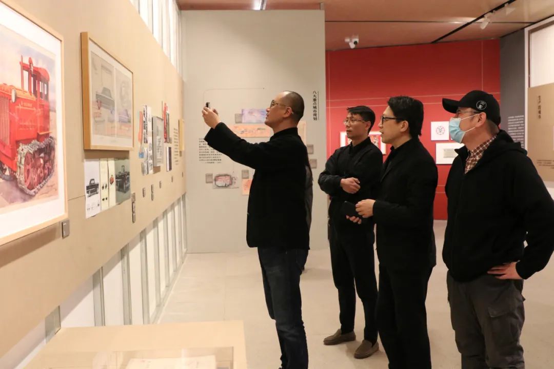 “新中国设计的诞生” 于年3月20日在中央美术学院美术馆开幕(图1) “新中国设计的诞生” 于年3月20日在中央美术学院美术馆开幕(图1)