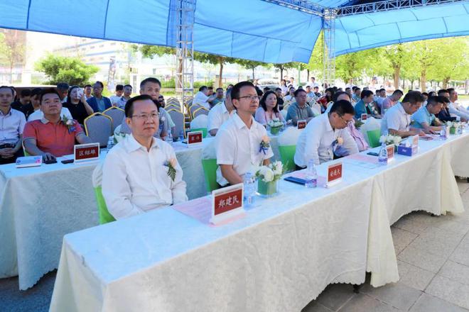 乐胶网董事长受邀参加中国环保包装名镇(桥头)包装印刷供应链招商推介会并做主题分享(图2) 乐胶网董事长受邀参加中国环保包装名镇(桥头)包装印刷供应链招商推介会并做主题分享(图2)