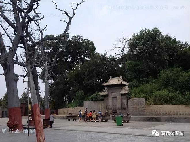 《“父亲节、母亲节”文化乱象剖析》系列文章网友评论选编(图4) 《“父亲节、母亲节”文化乱象剖析》系列文章网友评论选编(图4)