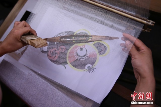品味非遗之韵 指尖流转生花(图2) 品味非遗之韵 指尖流转生花(图2)