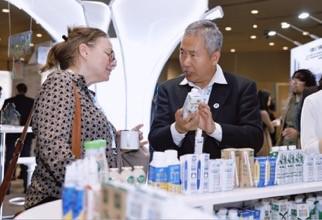 中国乳业又一高光时刻!伊利斩获“IDF乳品创新奖”大奖全明星产品亮相获好评(图10) 中国乳业又一高光时刻!伊利斩获“IDF乳品创新奖”大奖全明星产品亮相获好评(图10)